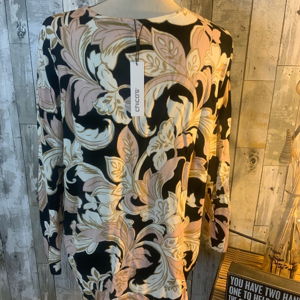 Chico's Set of Two Elegant Floral V-Neck Sweaters. Size 3 (16) NWT - Picture 9 of 12